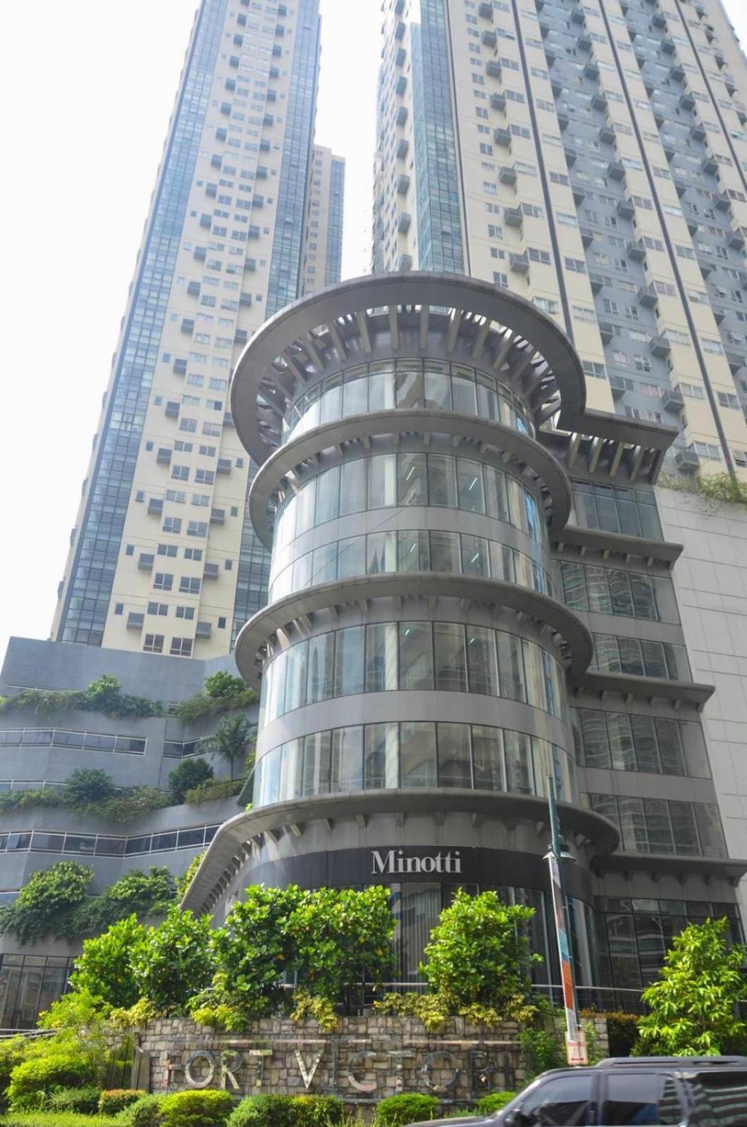 Oasis Regency @ Fort Victoria Bgc Taguig Zewnętrze zdjęcie