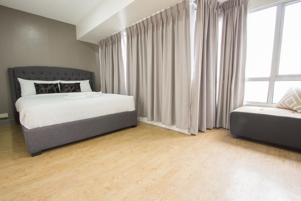 Oasis Regency @ Fort Victoria Bgc Taguig Zewnętrze zdjęcie