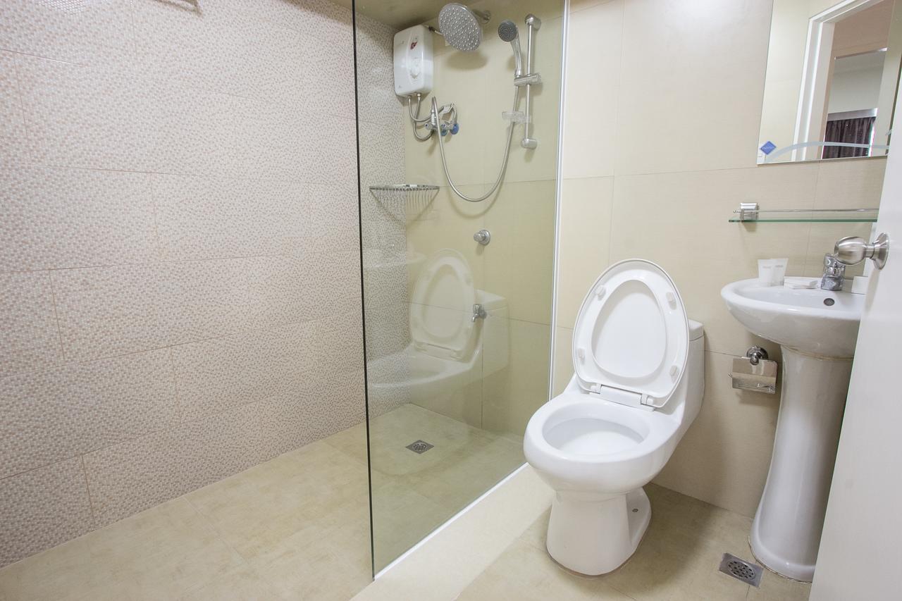 Oasis Regency @ Fort Victoria Bgc Taguig Zewnętrze zdjęcie