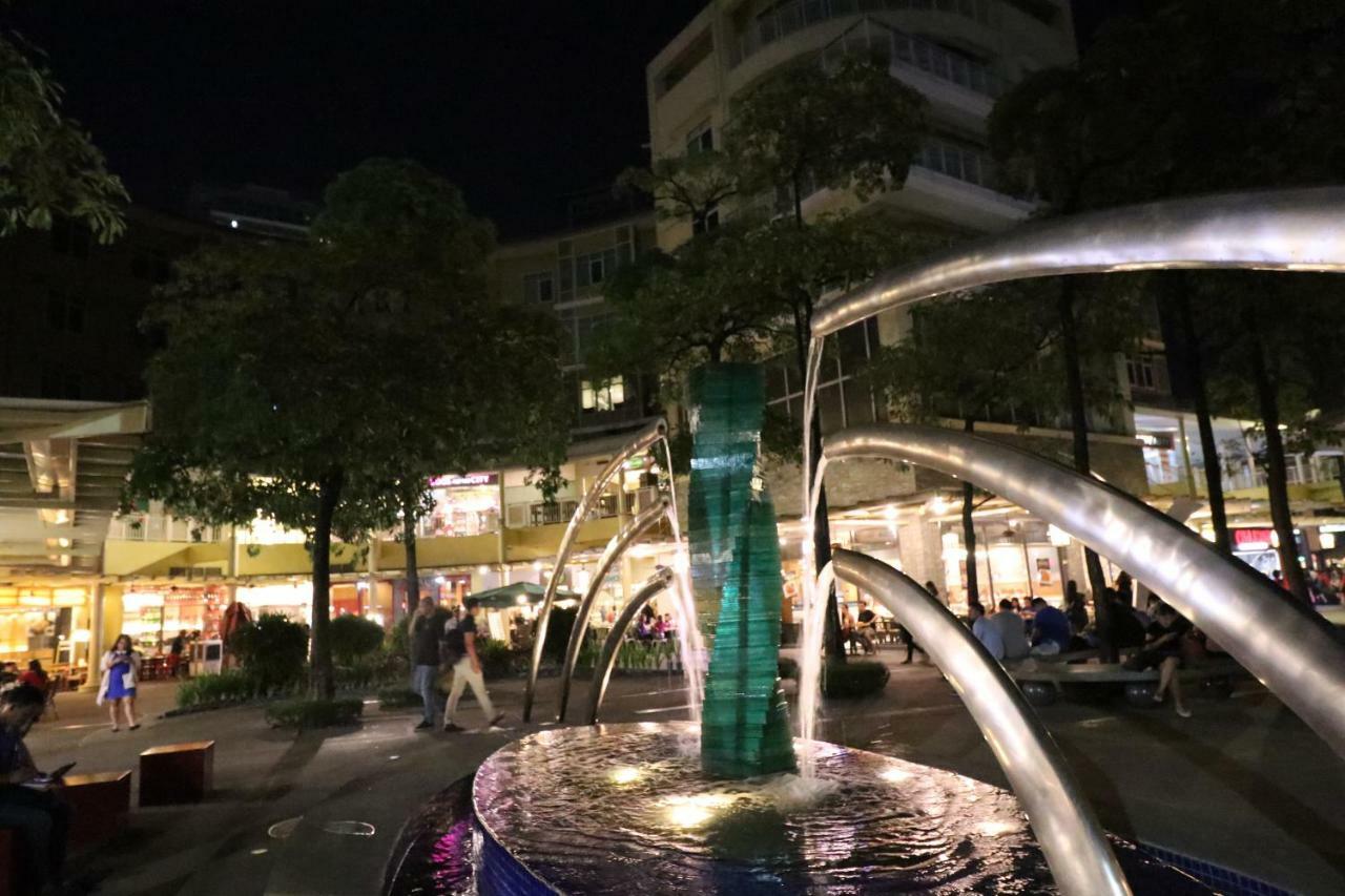 Oasis Regency @ Fort Victoria Bgc Taguig Zewnętrze zdjęcie