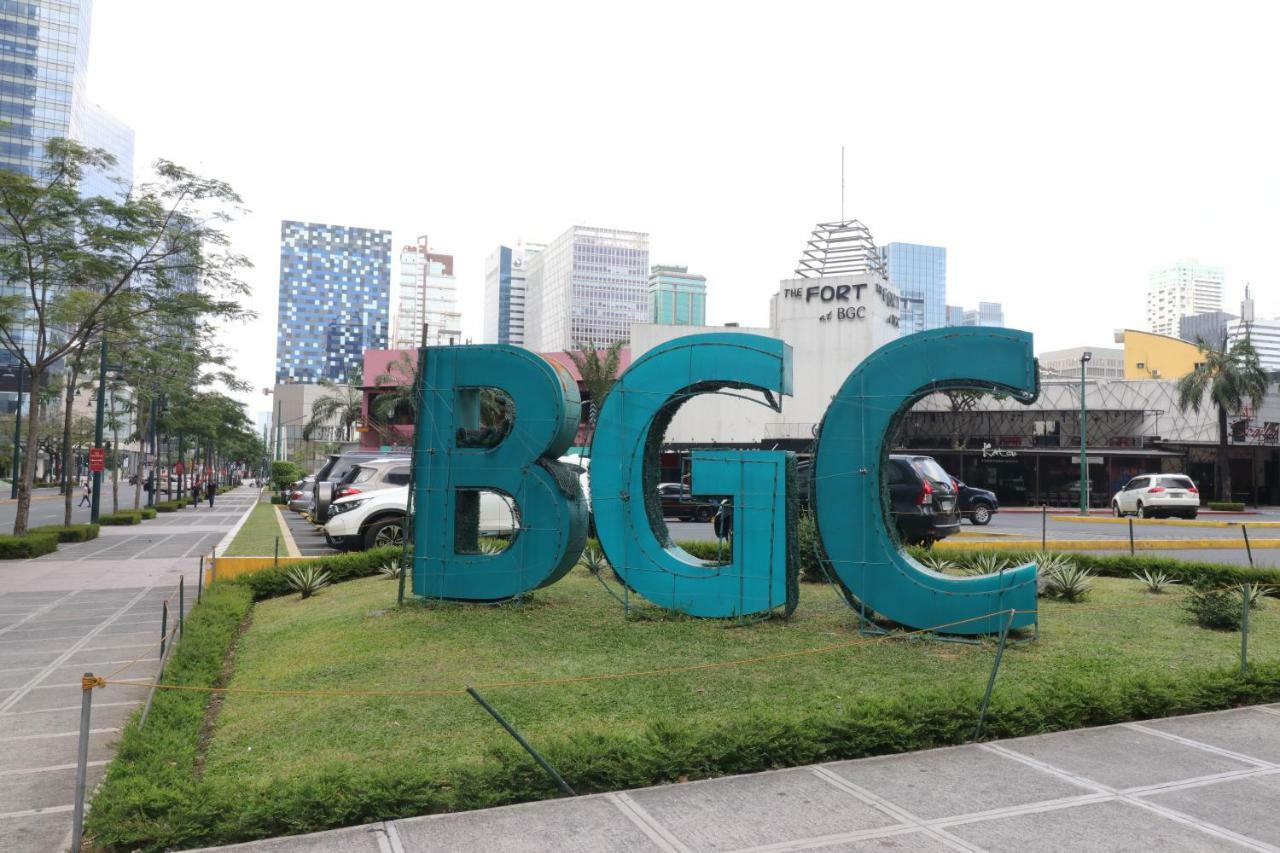 Oasis Regency @ Fort Victoria Bgc Taguig Zewnętrze zdjęcie