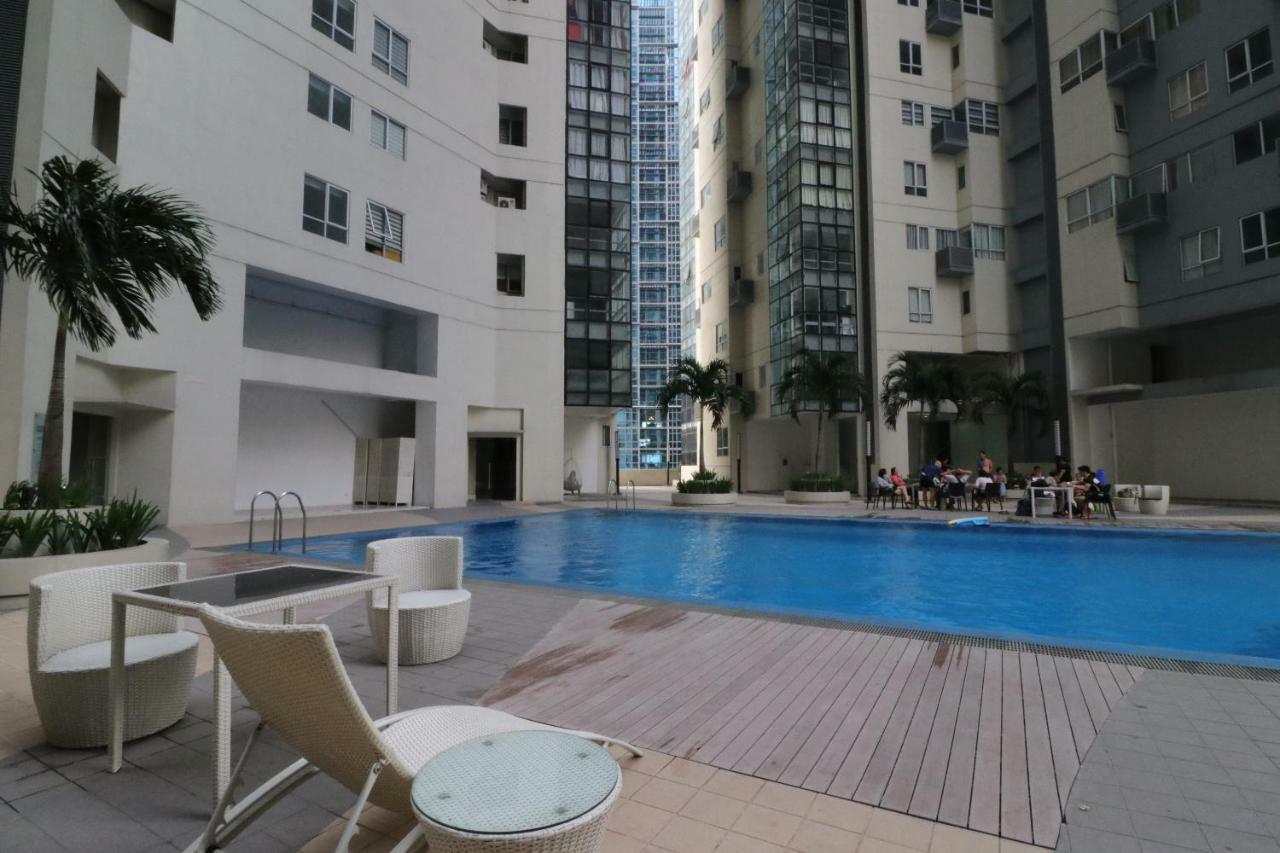 Oasis Regency @ Fort Victoria Bgc Taguig Zewnętrze zdjęcie